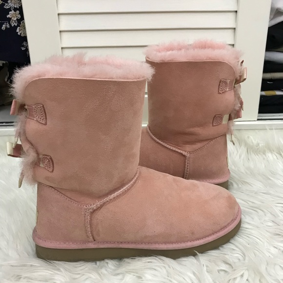 pink uggs!! - Picture 4 of 4
